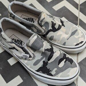 VANS Gray Camo Slip On Shoes Sneakers Size 5.5 Mens or 7 Womens